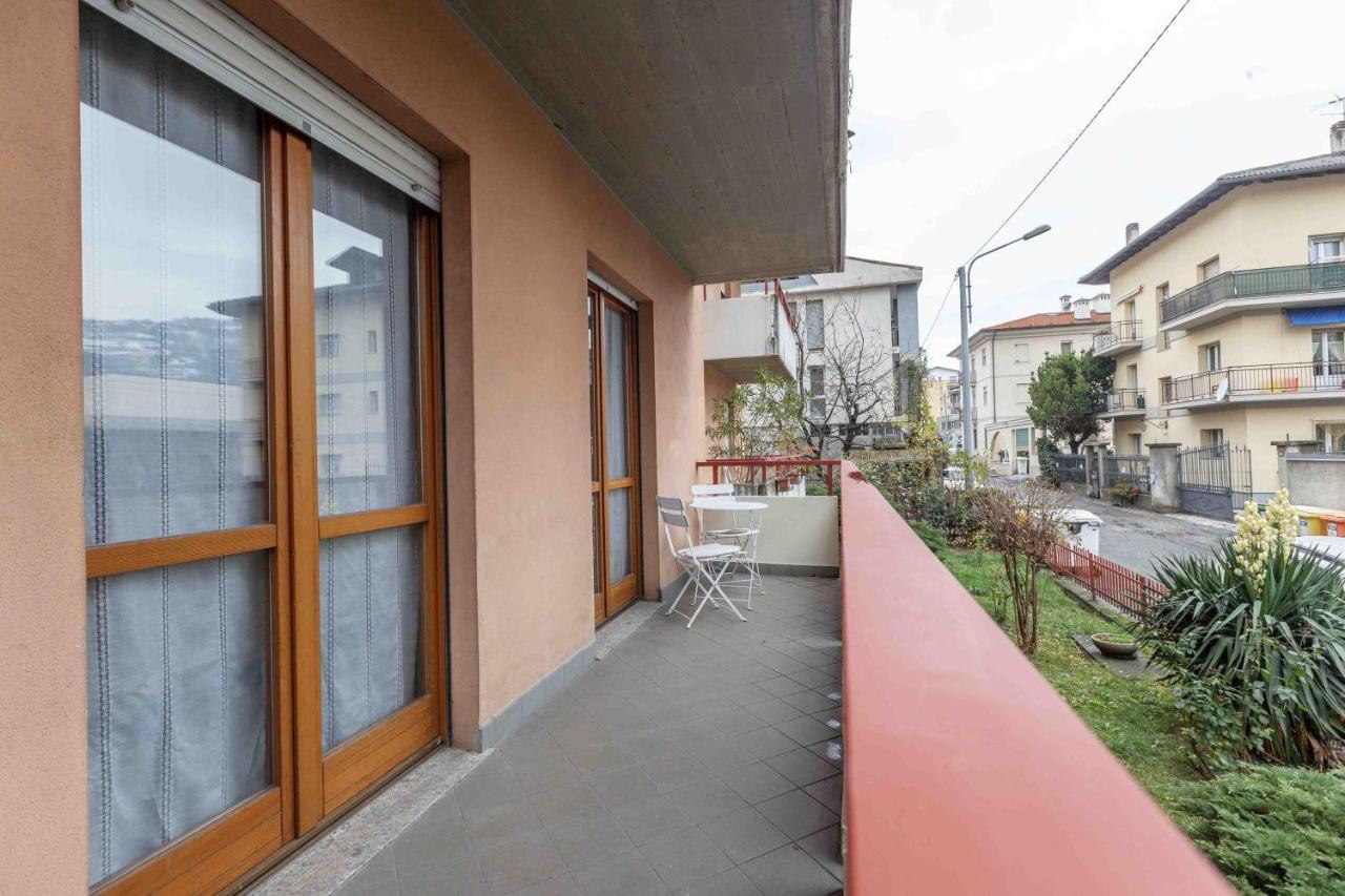 Casa Alpina - Appartamento Aosta Exteriér fotografie